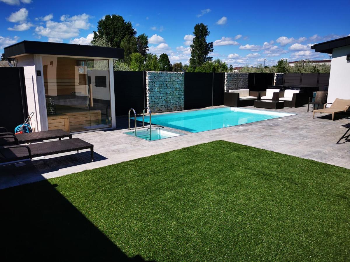 Luxory Minimal House 2. Villa