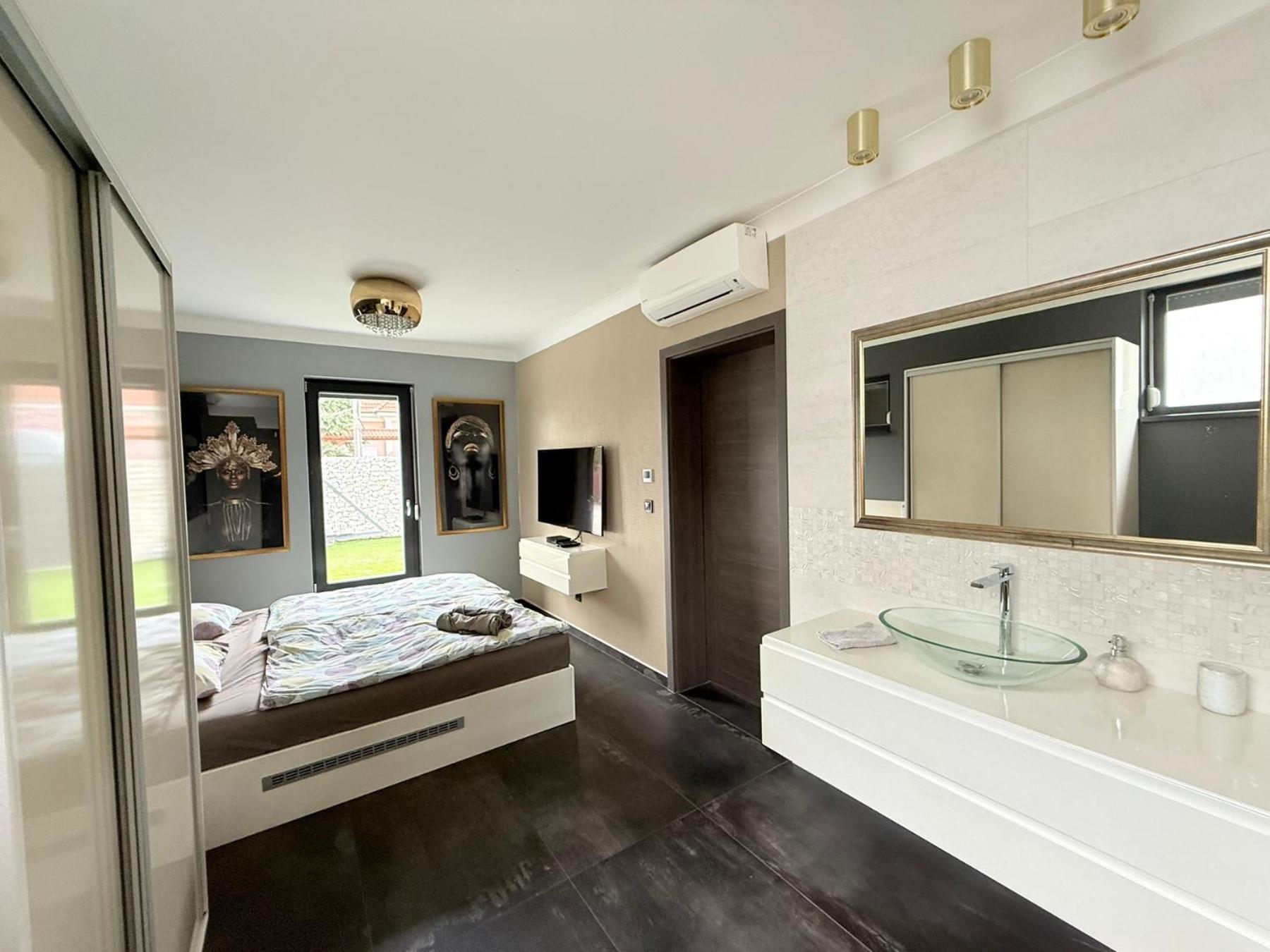 Luxory Minimal House 2. Villa *